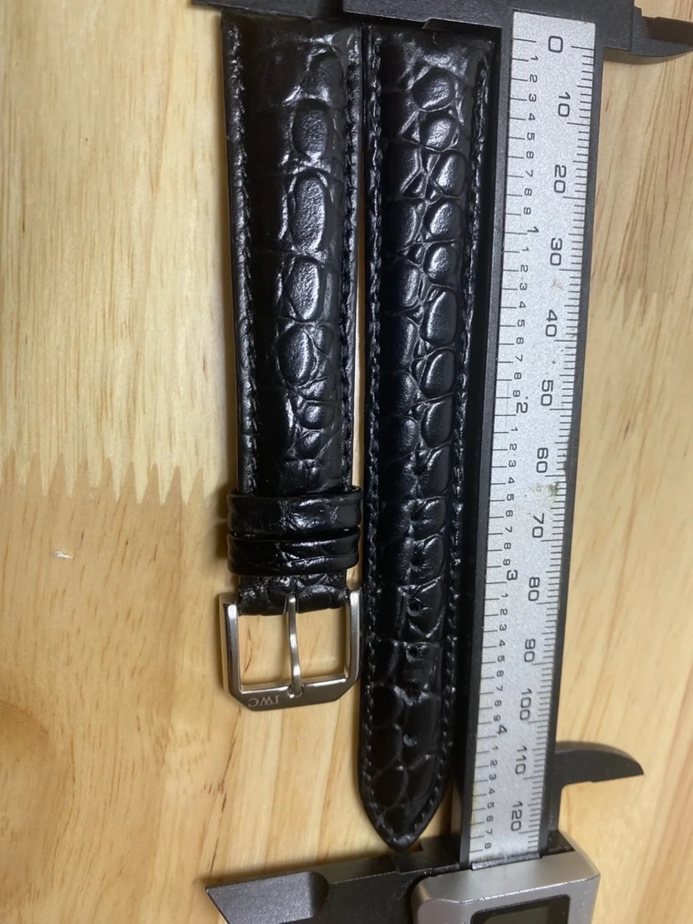 Vintage IWC Black Crocodile-Pattern Leather Watch Strap with Branded Buckle 18mm